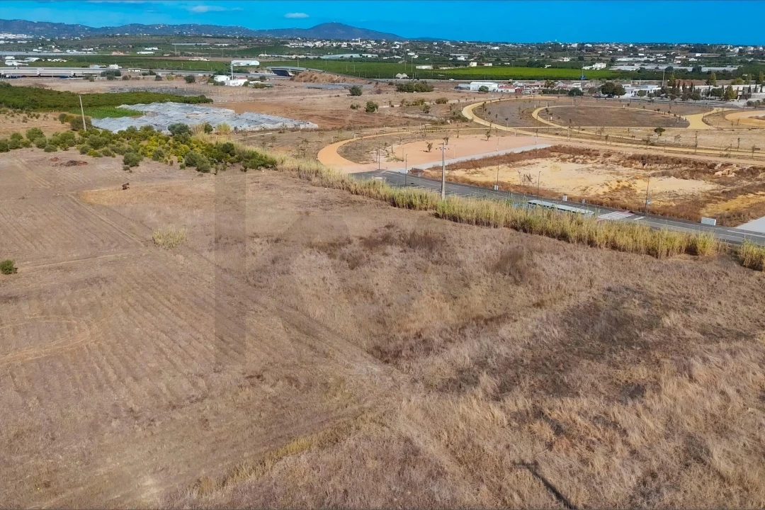 Terreno para Venda em Faro (Sé e São Pedro) Foto 23