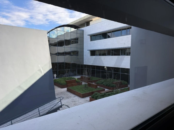 Escritório para Arrendamento em Porto Salvo Foto 20