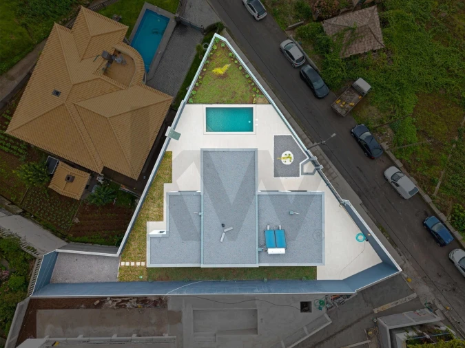 Moradia T3 para Venda em Arco da Calheta Foto 37