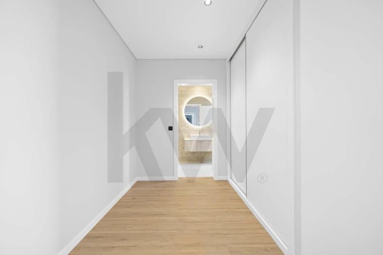 Moradia T3 para Venda em Arco da Calheta Foto 19