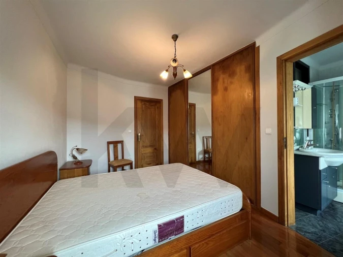 Moradia T3 para Venda em Oura Foto 10