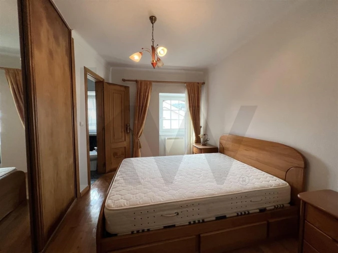 Moradia T3 para Venda em Oura Foto 9