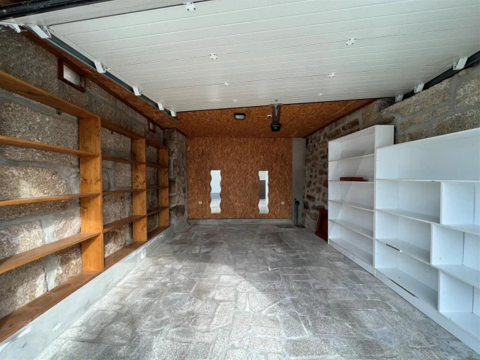 Moradia T3 para Venda em Oura Foto 2