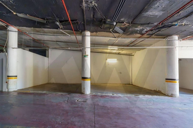 Garagem para Venda em Albufeira e Olhos de Água Foto 2