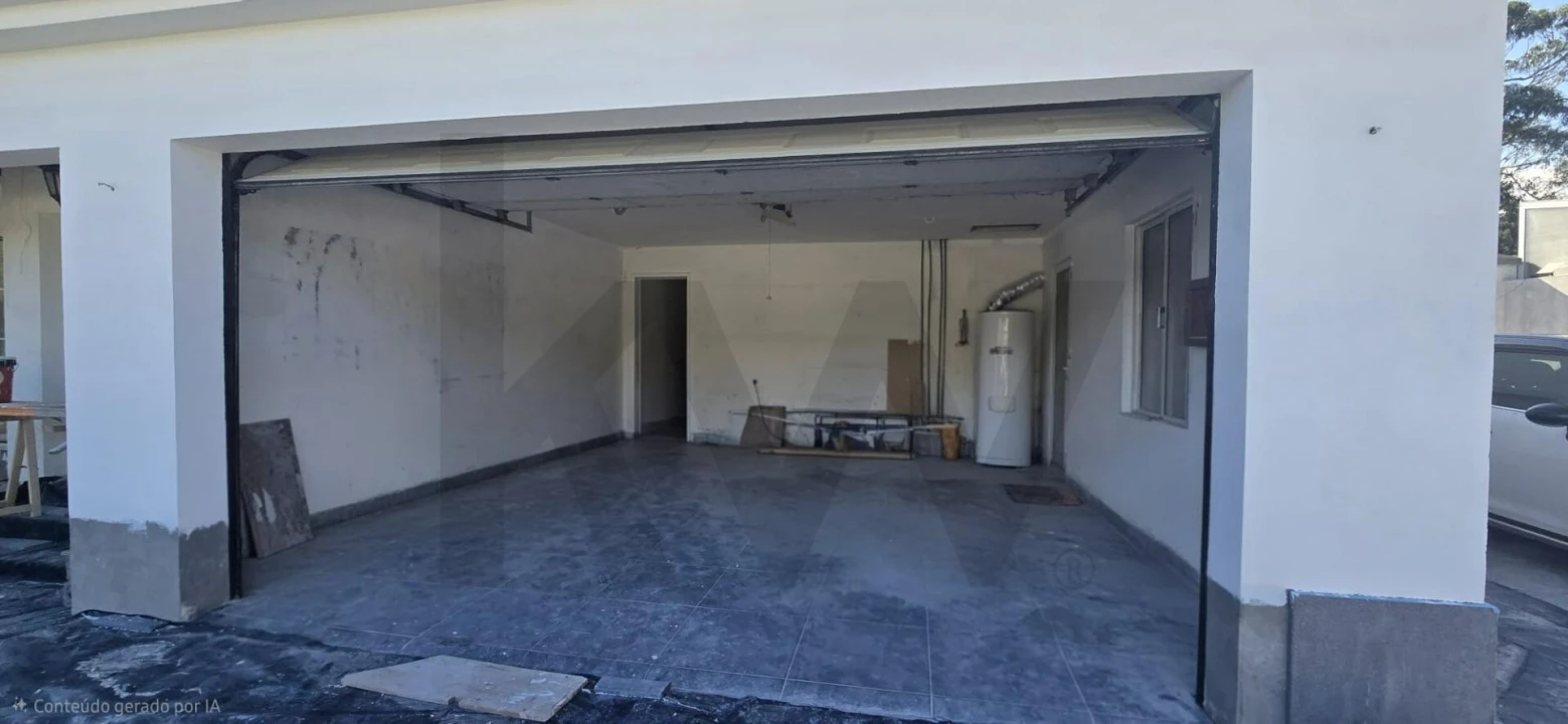 Moradia T4 para Venda em Rosto do Cão (São Roque) Foto 5