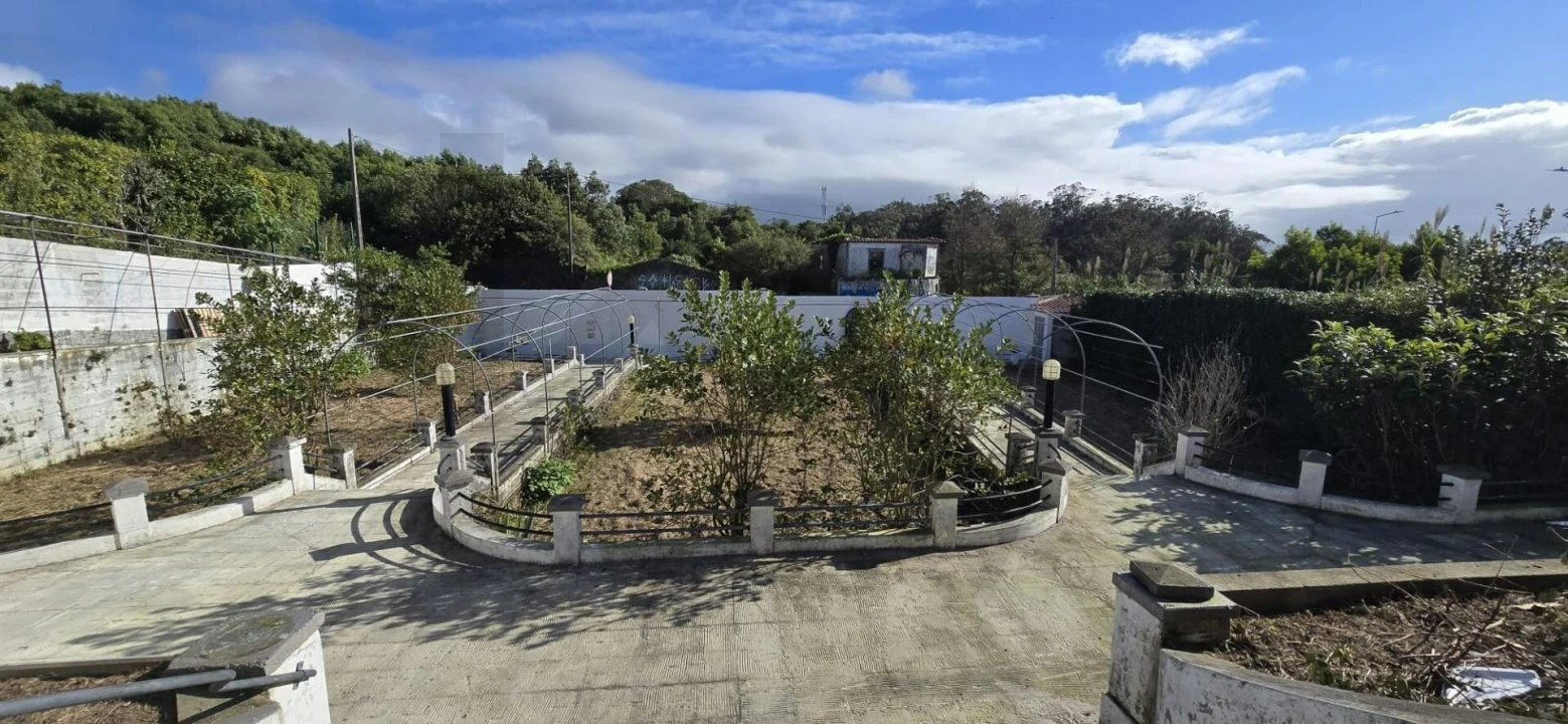 Moradia T4 para Venda em Rosto do Cão (São Roque) Foto 25