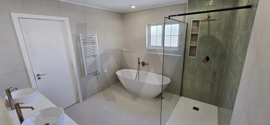 Moradia T4 para Venda em Rosto do Cão (São Roque) Foto 22