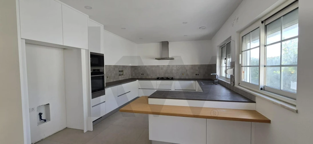 Moradia T4 para Venda em Rosto do Cão (São Roque) Foto 8