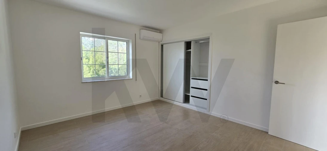 Moradia T4 para Venda em Rosto do Cão (São Roque) Foto 17