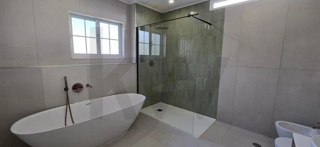 Moradia T4 para Venda em Rosto do Cão (São Roque) Foto 23