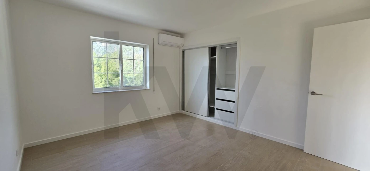 Moradia T4 para Venda em Rosto do Cão (São Roque) Foto 17