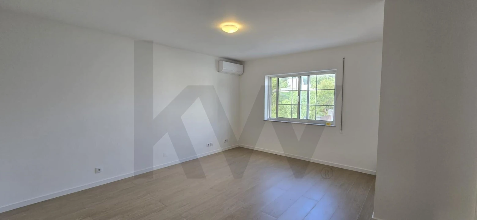 Moradia T4 para Venda em Rosto do Cão (São Roque) Foto 20