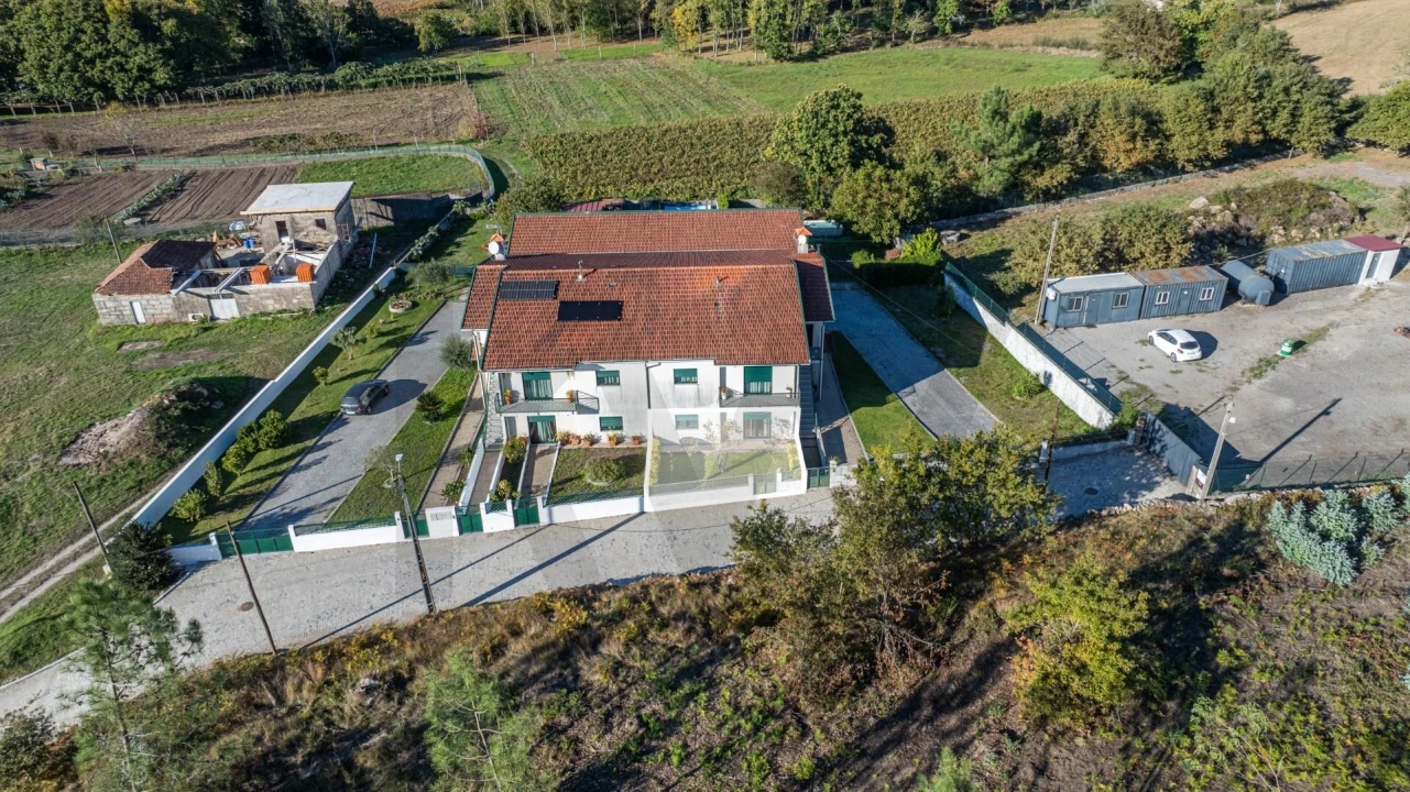 Moradia T3 para Venda em Monte Córdova Foto 28