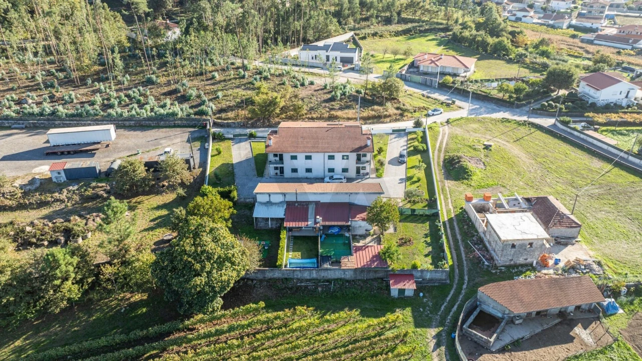 Moradia T3 para Venda em Monte Córdova Foto 35