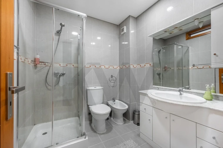 Moradia T3 para Venda em Monte Córdova Foto 13