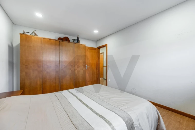 Moradia T3 para Venda em Monte Córdova Foto 17