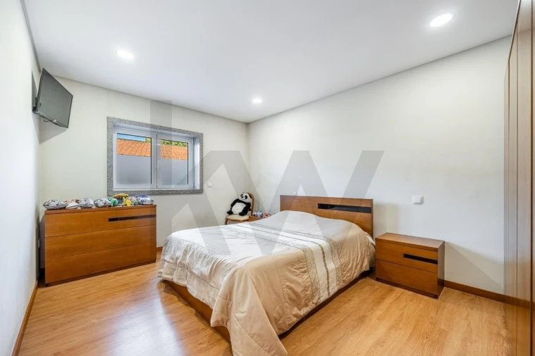 Moradia T3 para Venda em Monte Córdova Foto 6