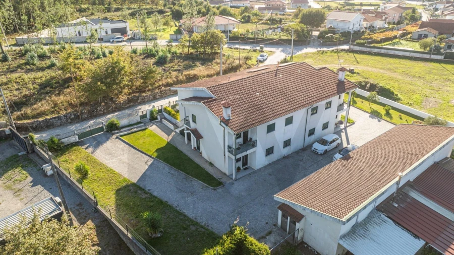 Moradia T3 para Venda em Monte Córdova Foto 32