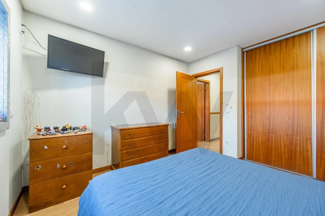 Moradia T3 para Venda em Monte Córdova Foto 12