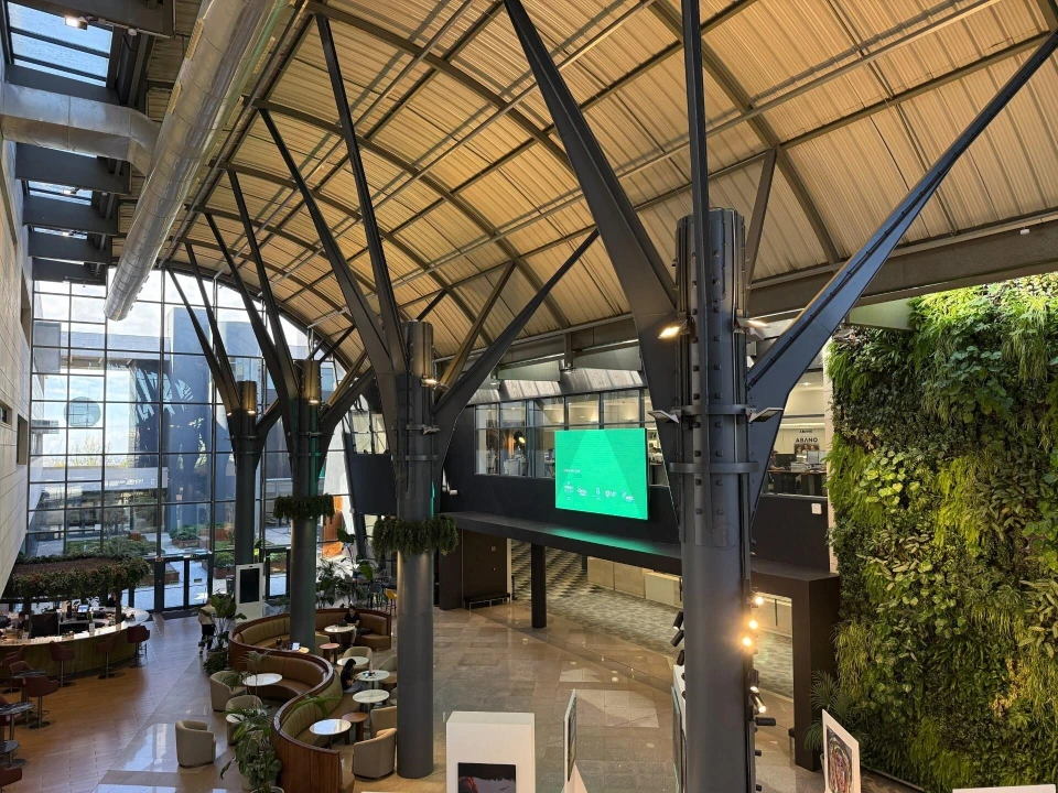 Escritório para Arrendamento em Porto Salvo Foto 12