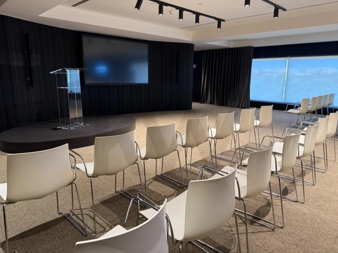 Escritório para Arrendamento em Porto Salvo Foto 14