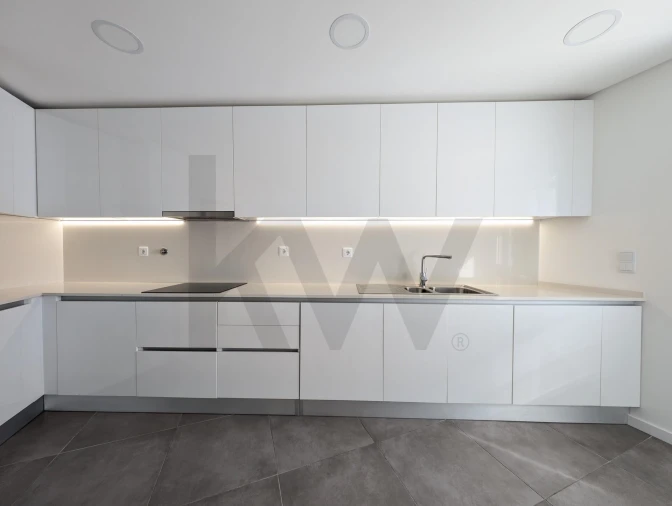 Apartamento T2 para Venda em Sacavém e Prior Velho Foto 5