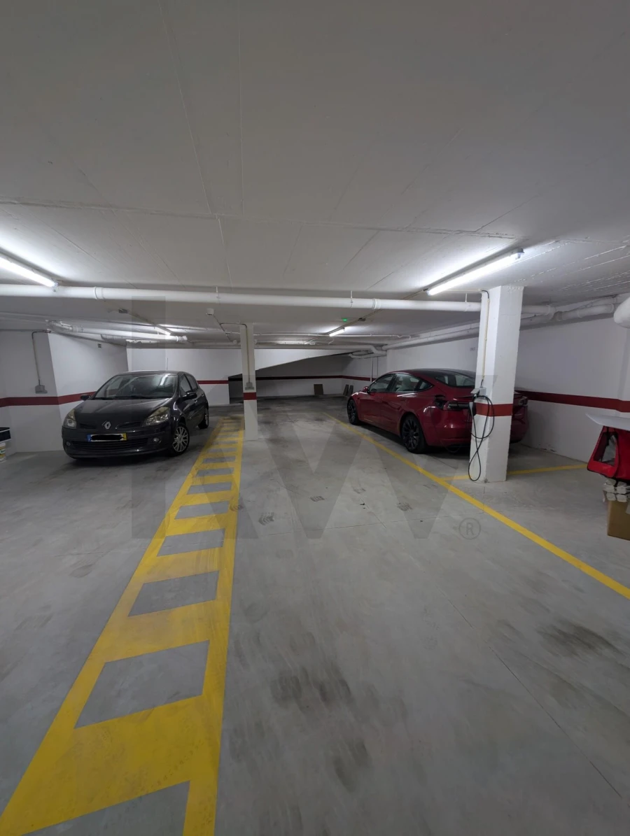 Apartamento T2 para Venda em Sacavém e Prior Velho Foto 26