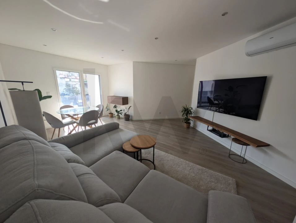 Apartamento T2 para Venda em Sacavém e Prior Velho Foto 16