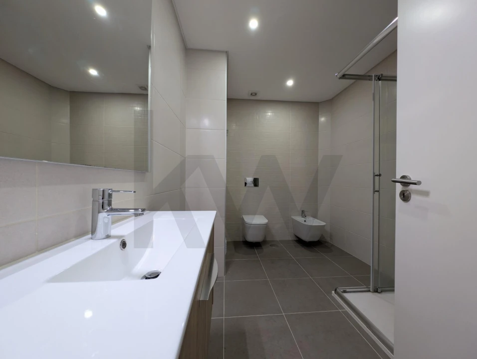 Apartamento T2 para Venda em Sacavém e Prior Velho Foto 21