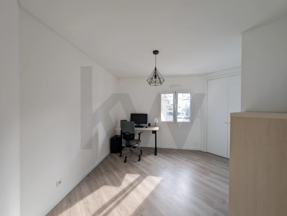 Apartamento T2 para Venda em Sacavém e Prior Velho Foto 14