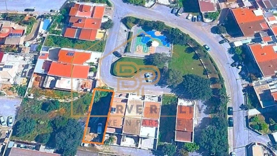 Terreno para Venda em Estômbar e Parchal