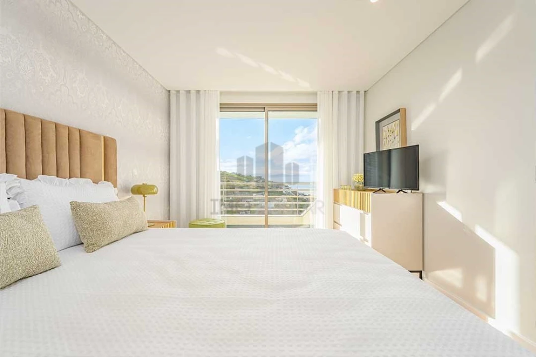 Apartamento T1 para Venda em Estreito da Calheta Foto 6