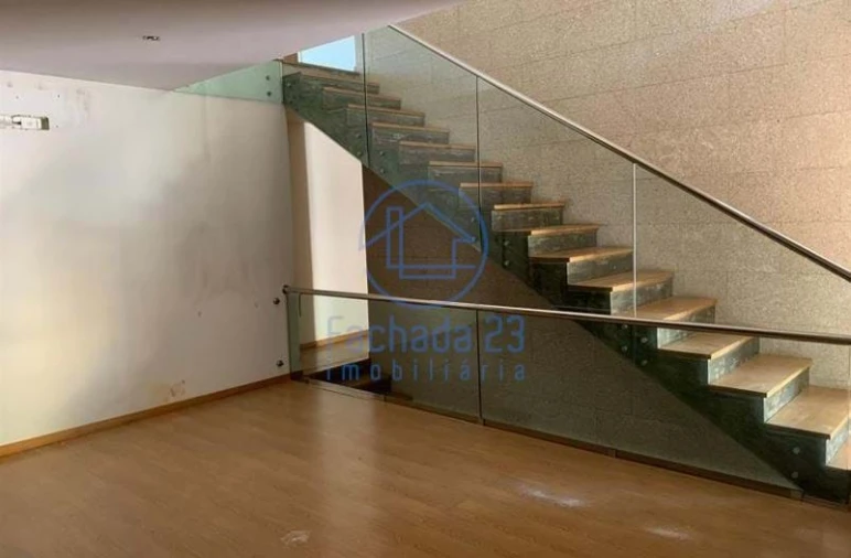 Moradia T3 para Venda em Louredo Foto 13