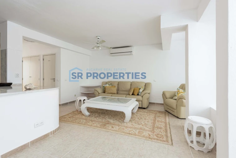 Moradia T3 para Venda em Quarteira Foto 4