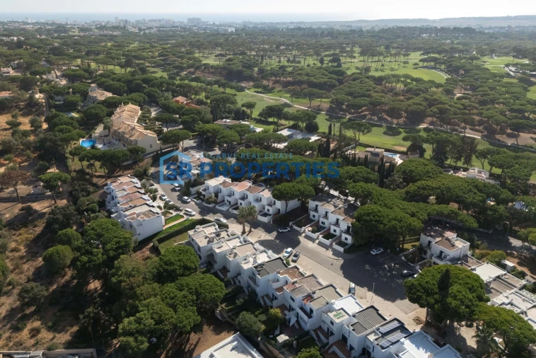 Moradia T3 para Venda em Quarteira Foto 30