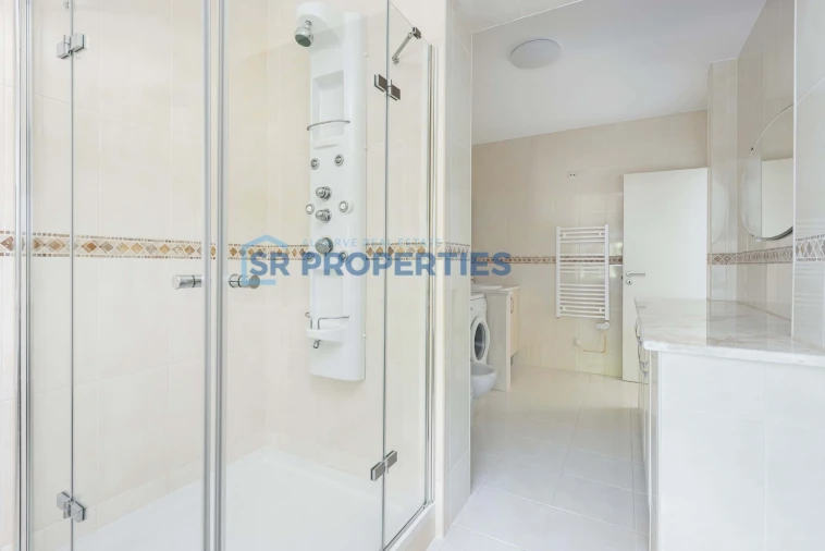 Moradia T3 para Venda em Quarteira Foto 12