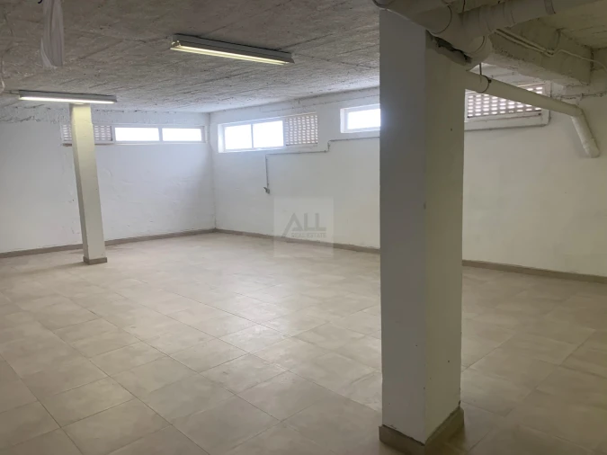 Negócio para Venda em Lagos (São Sebastião e Santa Maria) Foto 24