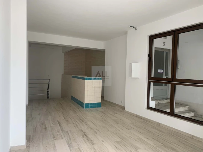 Negócio para Venda em Lagos (São Sebastião e Santa Maria) Foto 5