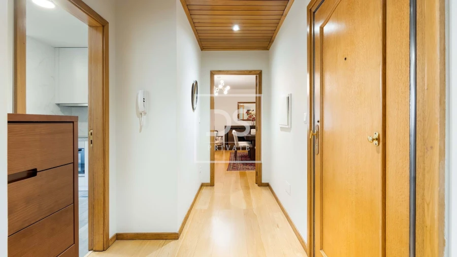 Apartamento T3 para Venda em Santa Marinha Foto 5