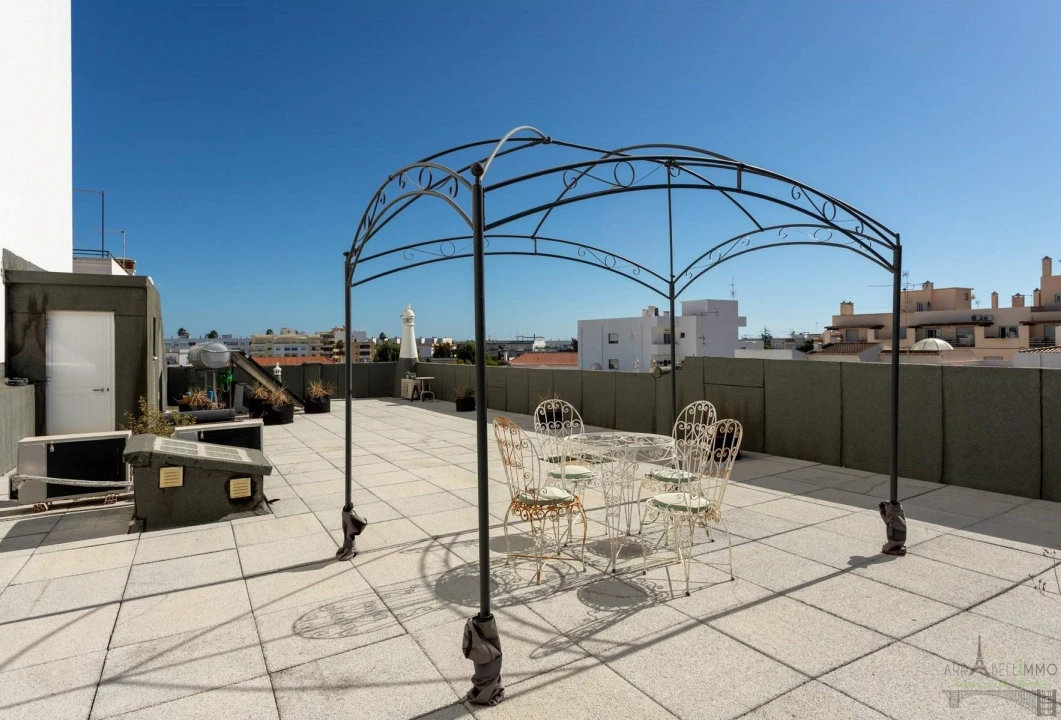 Apartamento T4 para Venda em Olhão Foto 47