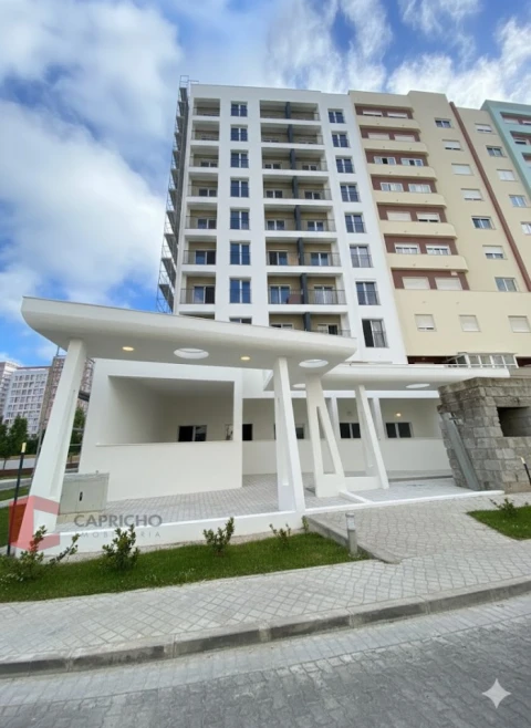 Apartamento T3 para Venda em Corroios