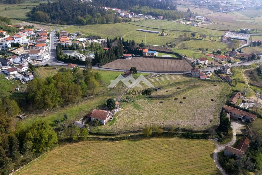 Moradia T3 para Venda em Airães Foto 45