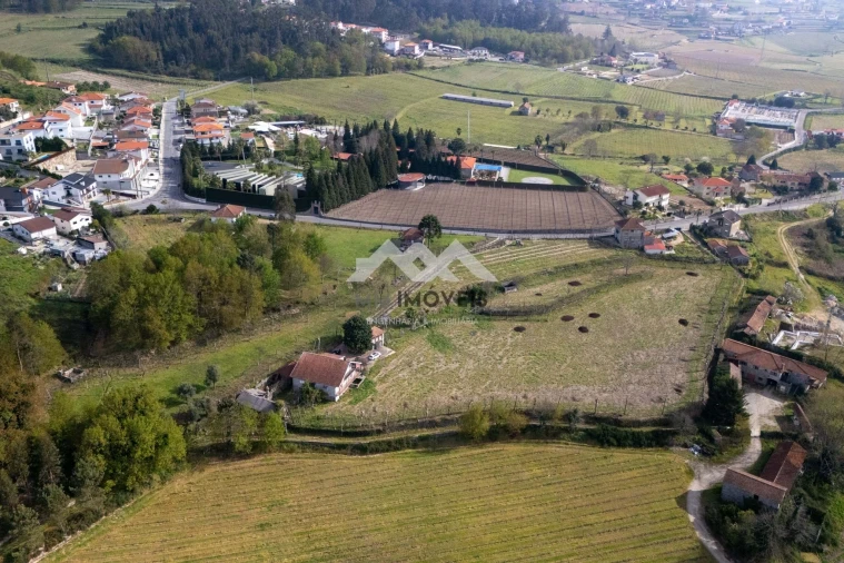 Moradia T3 para Venda em Airães Foto 45