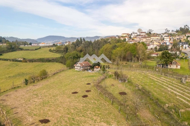 Moradia T3 para Venda em Airães Foto 53