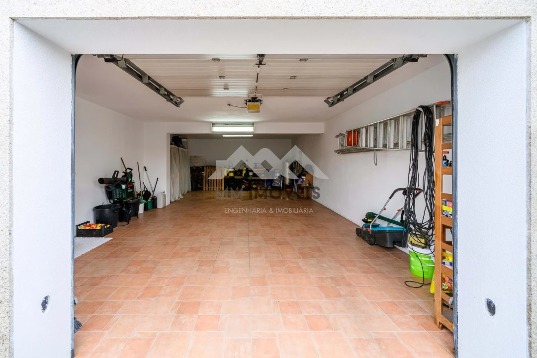 Moradia T4 para Venda em Recezinhos (São Martinho) Foto 32