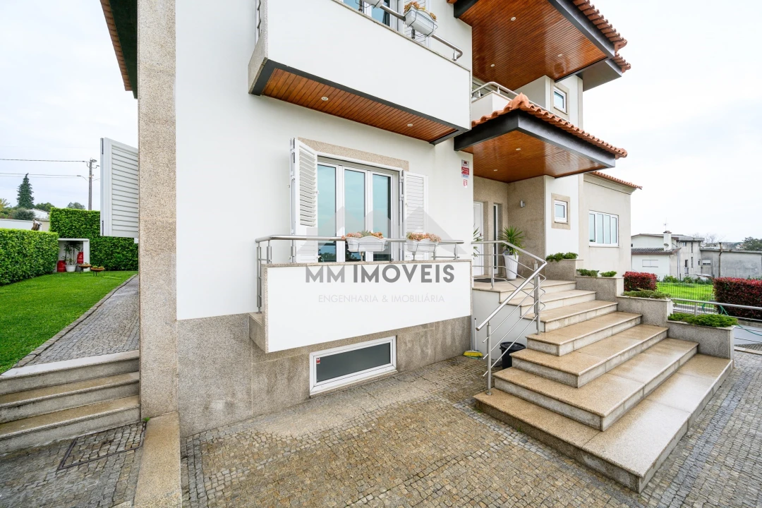 Moradia T4 para Venda em Recezinhos (São Martinho) Foto 34