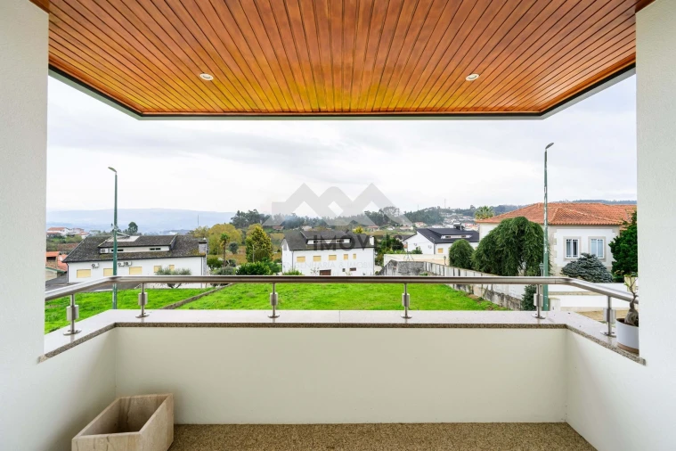 Moradia T4 para Venda em Recezinhos (São Martinho) Foto 14