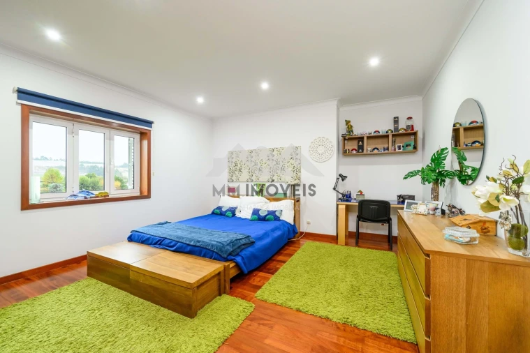 Moradia T4 para Venda em Recezinhos (São Martinho) Foto 3