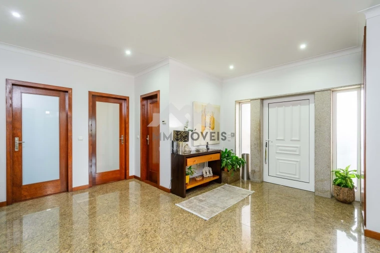 Moradia T4 para Venda em Recezinhos (São Martinho) Foto 20