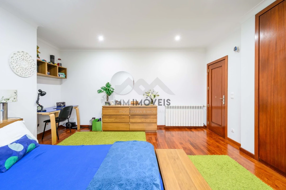 Moradia T4 para Venda em Recezinhos (São Martinho) Foto 5